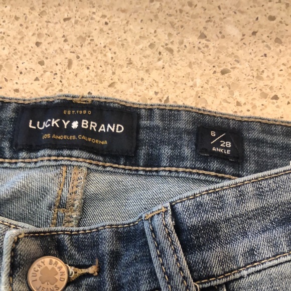 Lucky Brand Women’s Jeans Straight Size: 6 / 28L - Picture 4 of 6